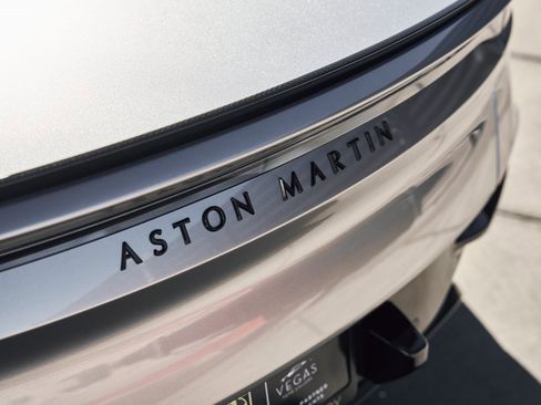 Used 2023 Aston Martin DBS Volante image 16