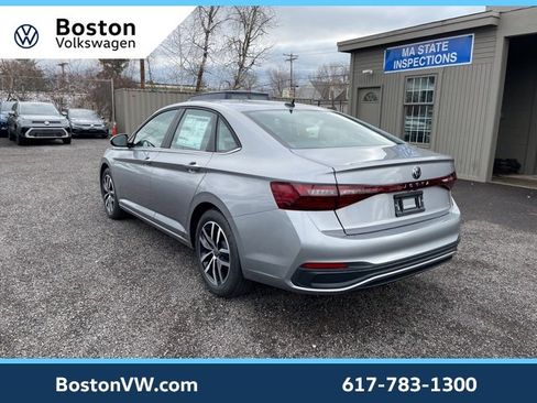 New 2026 Volkswagen Jetta SE image 2