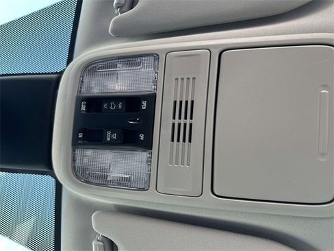 New 2026 Honda Odyssey Touring image 31