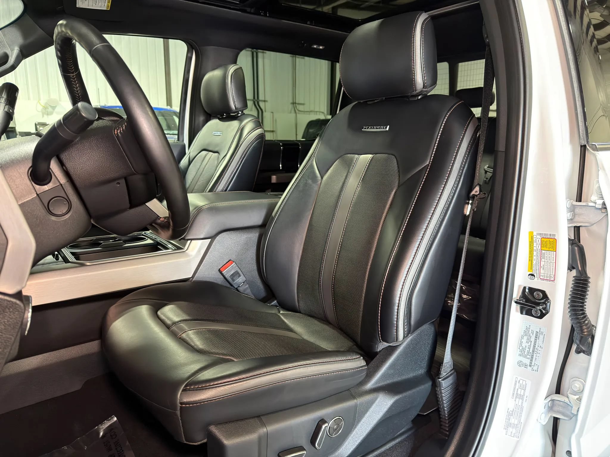 Used 2020 Ford F350 Platinum AWD/4WD image 21