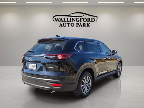 Used 2018 MAZDA CX-9 Touring w/ Touring Premium Package image 4