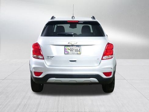 Used 2019 Chevrolet Trax LT w/ LT Convenience Package image 6