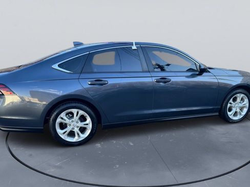 Used 2023 Honda Accord LX image 9