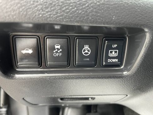 Used 2016 Nissan Maxima Platinum w/ Interior Lighting Package FWD image 24