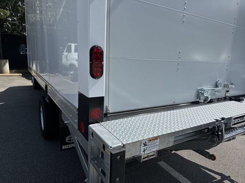 New 2027 Ford E-450 and Econoline 450 Super Duty w/ Power Equipment Group RWD image 15