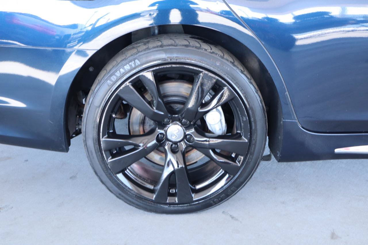 Used 2017 INFINITI Q70 L 3.7 AWD/4WD image 5