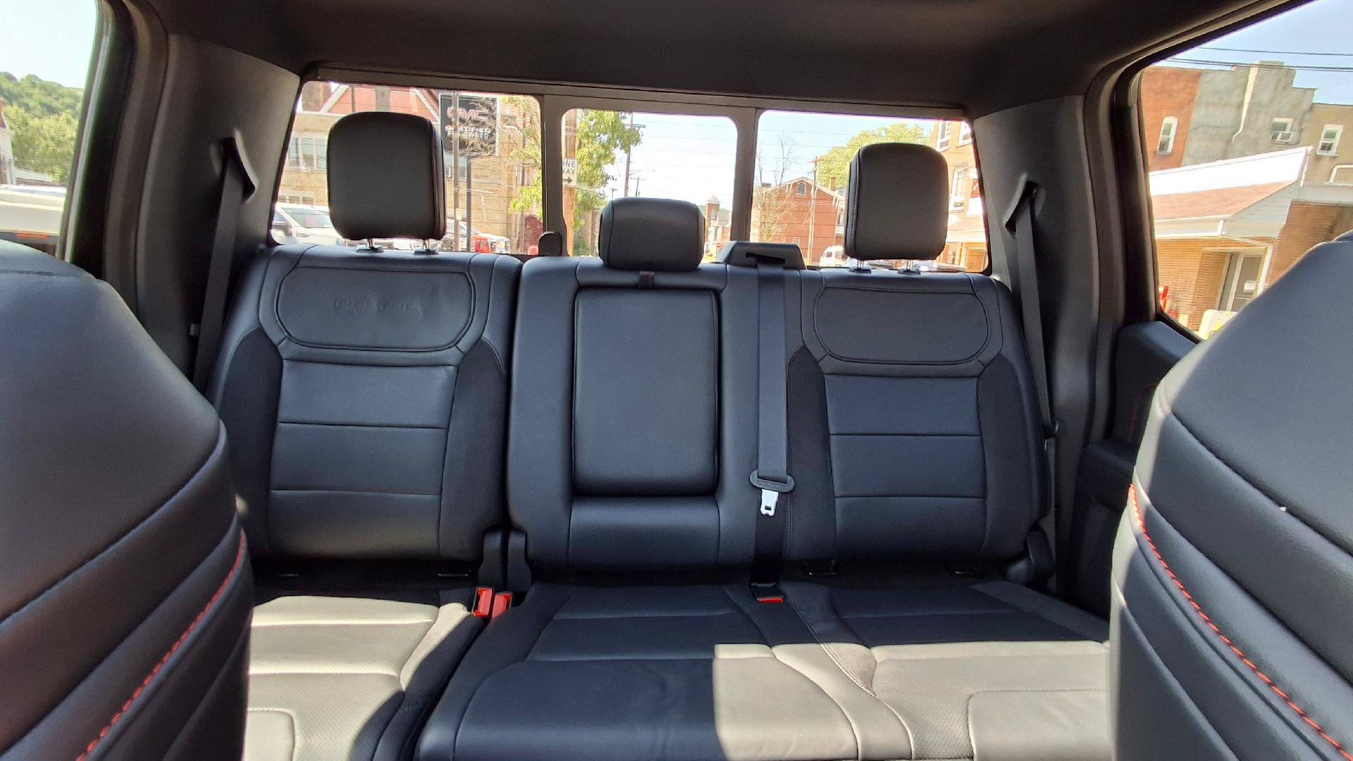 Used 2025 Ford F150 Raptor AWD/4WD image 13