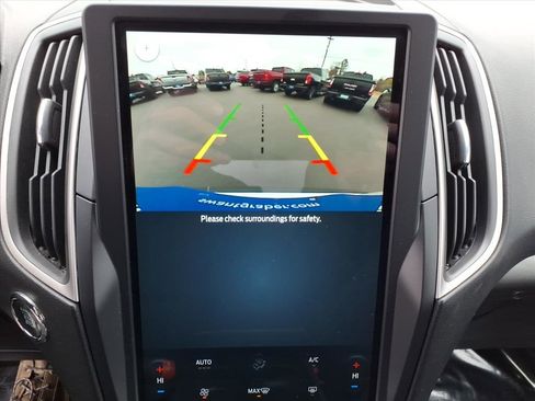 Used 2022 Ford Edge SE image 20