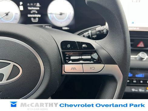 Used 2024 Hyundai Elantra SEL image 13