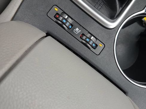 Used 2019 Toyota Highlander Limited image 36