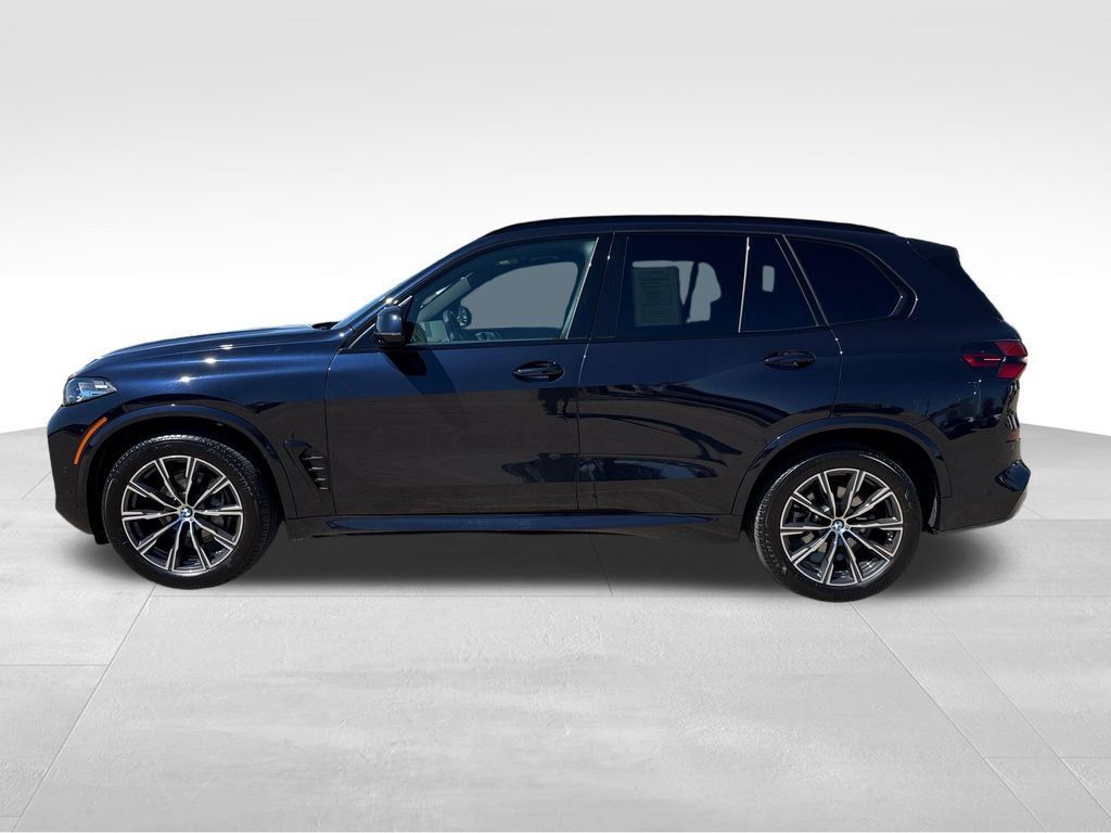 Used 2026 BMW X5 xDrive40i AWD/4WD image 3