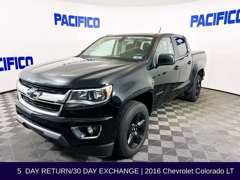 Used 2016 Chevrolet Colorado LT w/ Midnight Edition AWD/4WD image 4