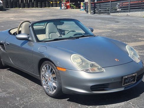 Used 2003 Porsche Boxster RWD image 8