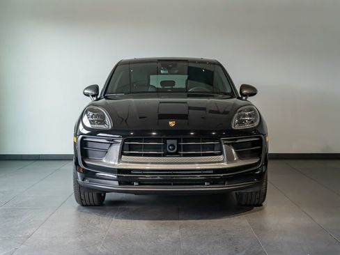 New 2026 Porsche Macan AWD/4WD image 10