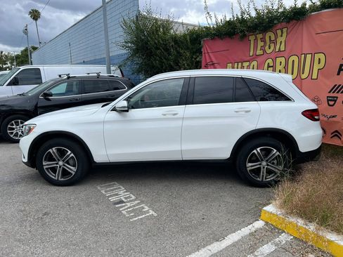 Used 2016 Mercedes-Benz GLC 300 4MATIC image 5