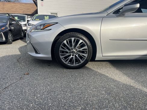 Used 2020 Lexus ES 350 w/ Premium Package FWD image 32