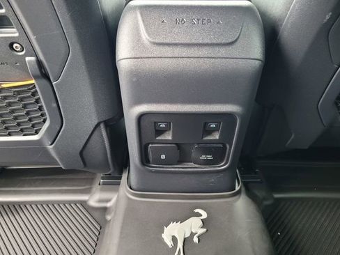 Certified 2023 Ford Bronco Badlands image 15