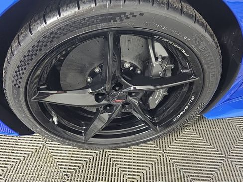 New 2026 Chevrolet Corvette E-Ray image 9