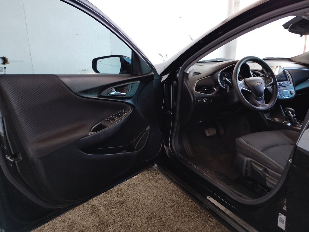 Used 2024 Chevrolet Malibu LS FWD image 19