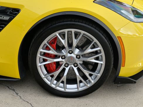 Used 2017 Chevrolet Corvette Z06 image 12