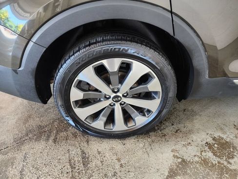 Used 2020 Kia Telluride S AWD/4WD image 41