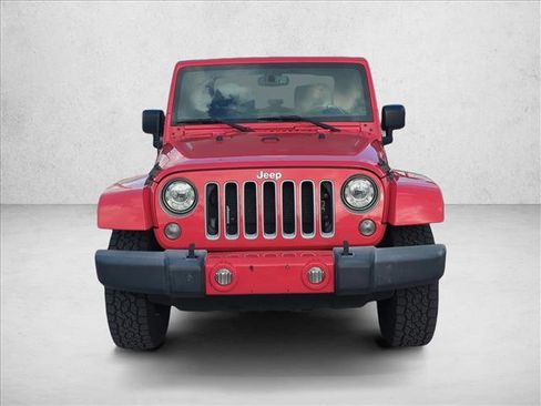 Used 2017 Jeep Wrangler Sahara image 2