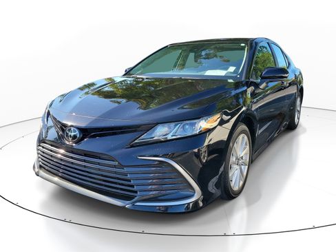 Used 2016 Toyota Corolla S FWD image 3