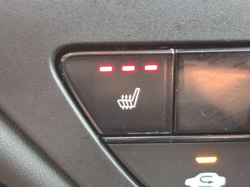 Certified 2025 Honda Accord SE image 6