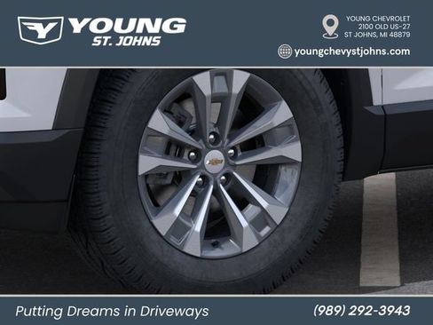 New 2026 Chevrolet Equinox LT w/ Convenience Package II FWD image 9