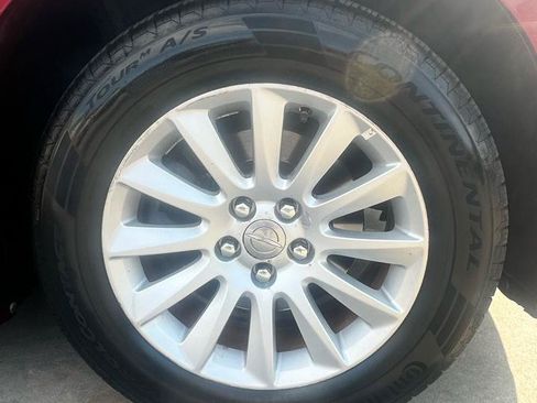 Used 2011 Chrysler 300 Limited RWD image 38