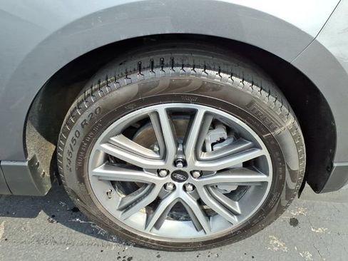 Certified 2024 Ford Edge Titanium w/ Equipment Group 301A AWD/4WD image 7