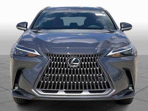 Used 2025 Lexus NX 250 FWD w/ Accessory Package (Z1) image 4