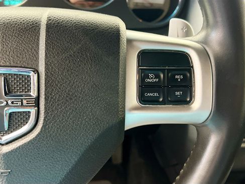 Used 2014 Dodge Challenger R/T image 19