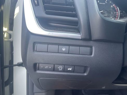 Certified 2023 Nissan Rogue SV w/ SV Premium B Package AWD/4WD image 14