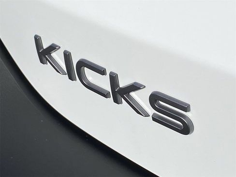 Used 2026 Nissan Kicks S FWD image 8