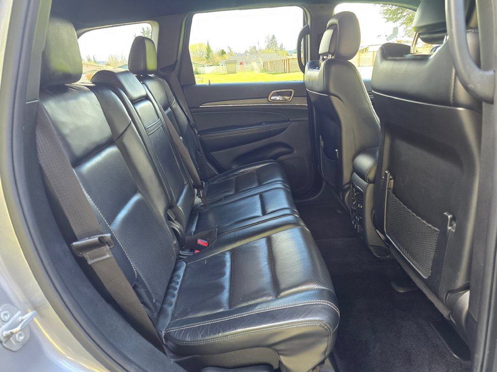 Used 2017 Jeep Grand Cherokee Limited w/ Luxury Group II AWD/4WD image 25