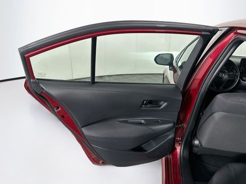 Used 2025 Toyota Corolla LE FWD image 26