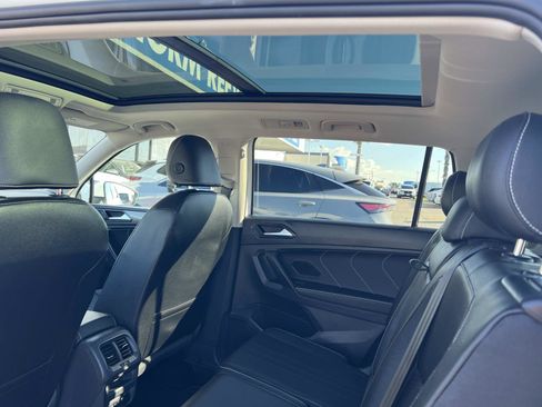 Certified 2022 Volkswagen Tiguan SE image 22