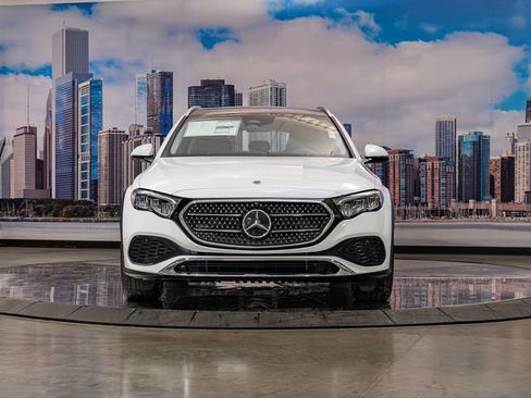 New 2026 Mercedes-Benz E 450 4MATIC All-Terrain Wagon image 3