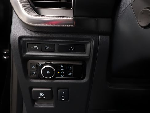 Used 2024 Ford F150 Platinum AWD/4WD image 19