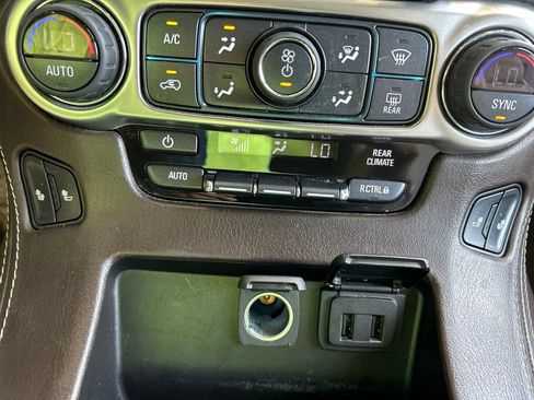 Used 2019 Chevrolet Tahoe LT RWD image 20