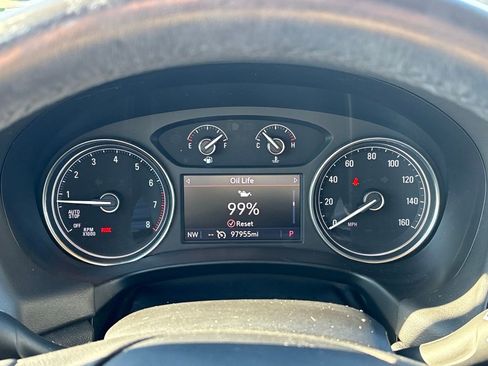 Used 2020 Buick Enclave Essence w/ Sound and Sites Package image 23