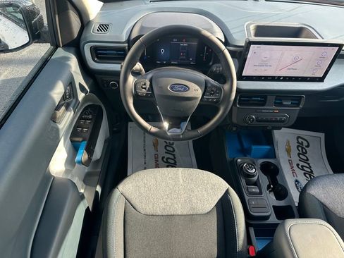 New 2025 Ford Maverick XLT w/ XLT Luxury Package image 6