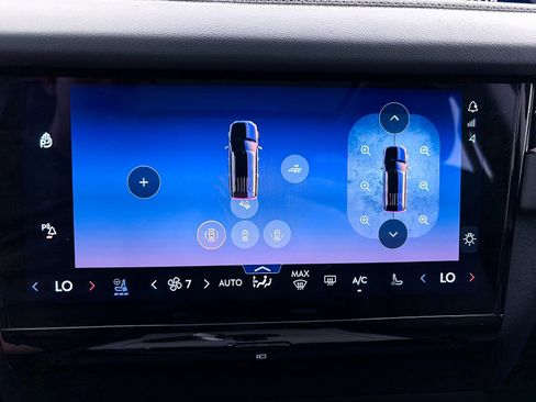 Used 2025 Lincoln Navigator L Reserve image 40