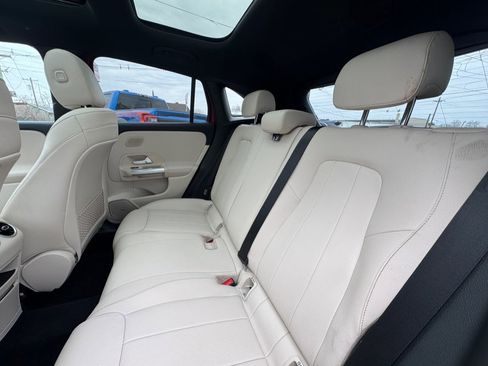 Used 2021 Mercedes-Benz GLA 250 GLA 250 4MATIC SUV image 25