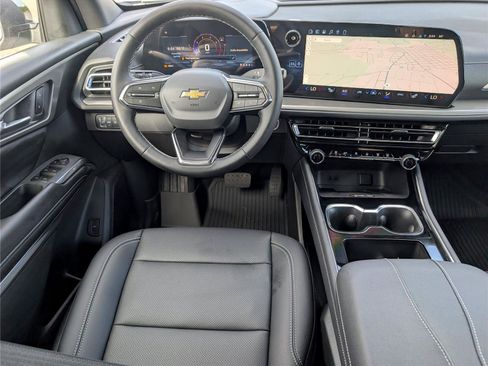 New 2026 Chevrolet Traverse LT w/ Driver Confidence Package FWD image 28