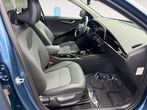Used 2024 Kia Niro Wind FWD image 19