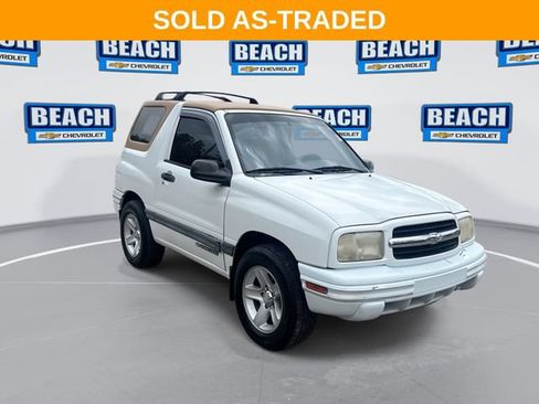Used 1999 Chevrolet Tracker 2WD Convertible w/ Preferred Equipment Group 2 image 2