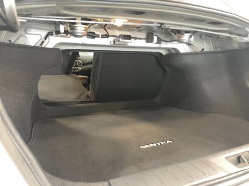 Used 2023 Nissan Sentra SV FWD image 10