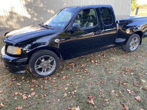 Used 2000 Ford F150 Harley-Davidson RWD image 4